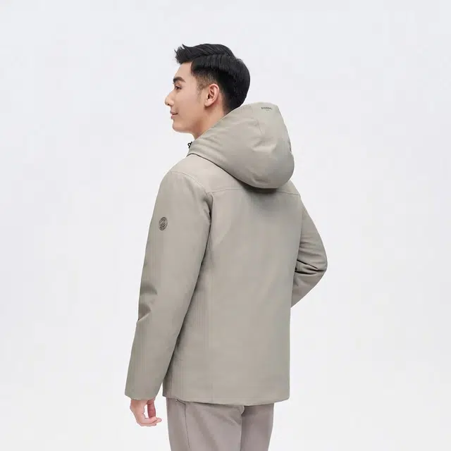 波司登 连帽纯色鹅绒合身拉链口袋羽绒服 男款