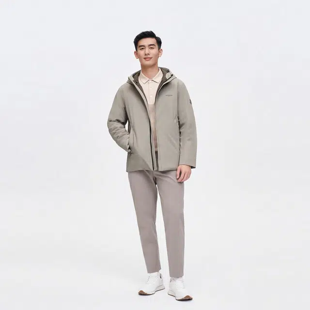 波司登 连帽纯色鹅绒合身拉链口袋羽绒服 男款
