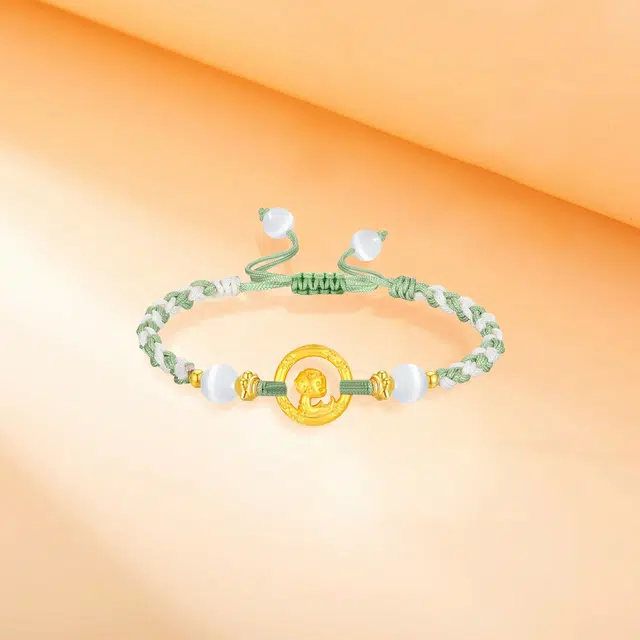999