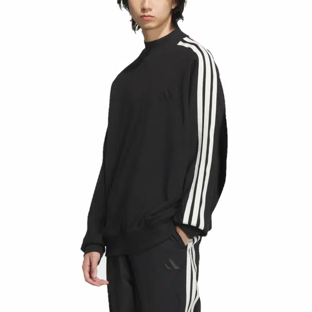 adidas logo