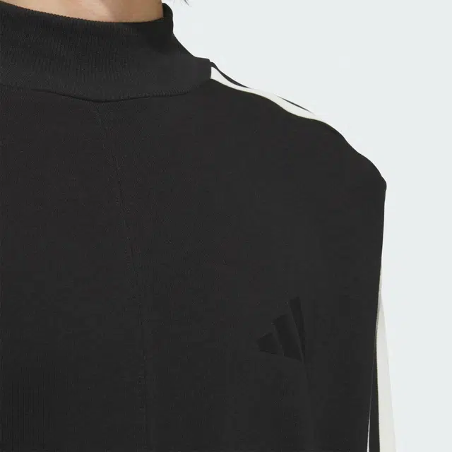adidas logo