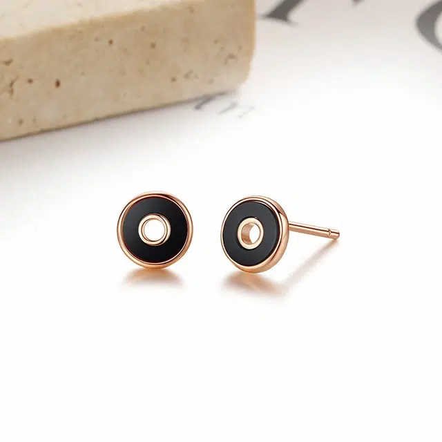 HOLLY RYAN 18k
