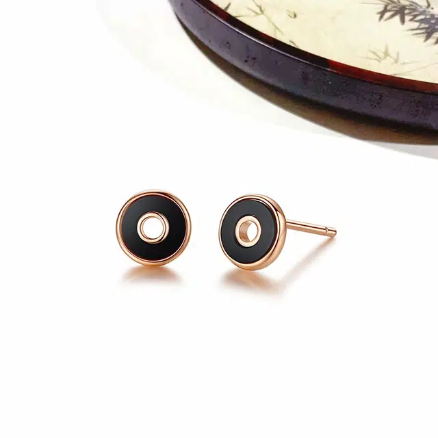 HOLLY RYAN 18k