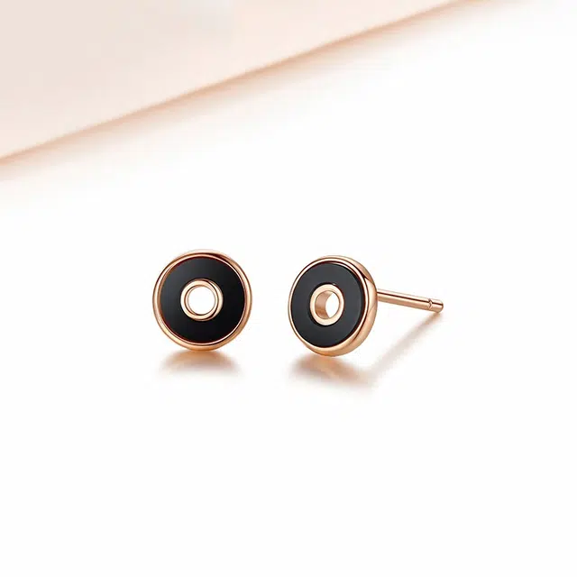 HOLLY RYAN 18k
