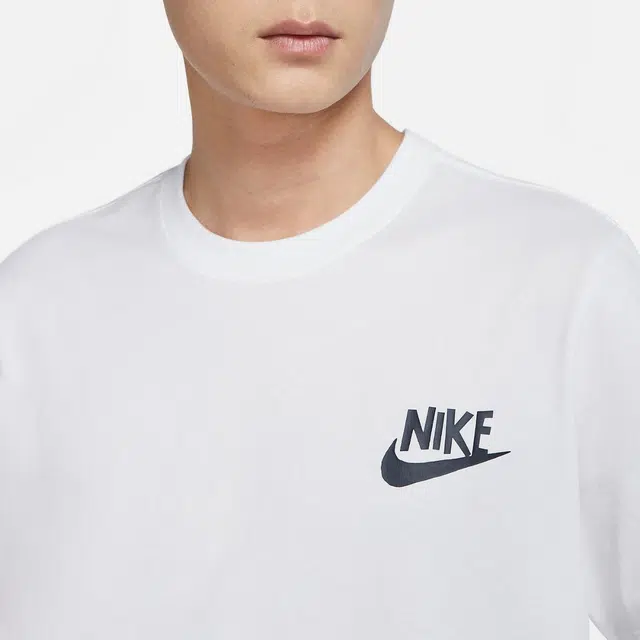 Nike Sportswear LogoT