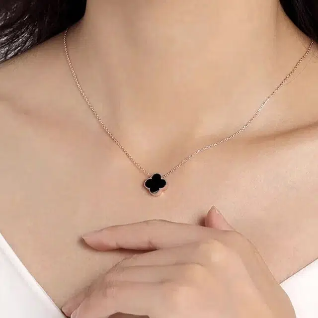 S925