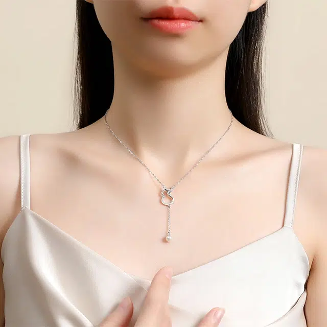 S925