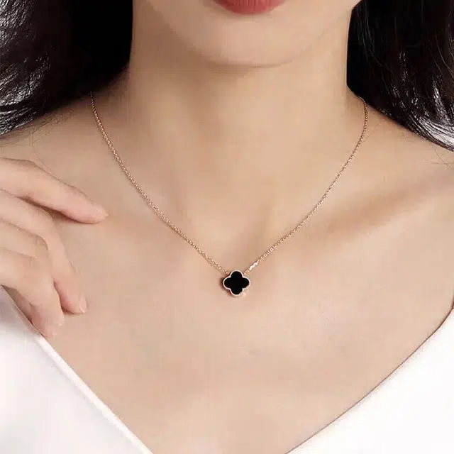 S925