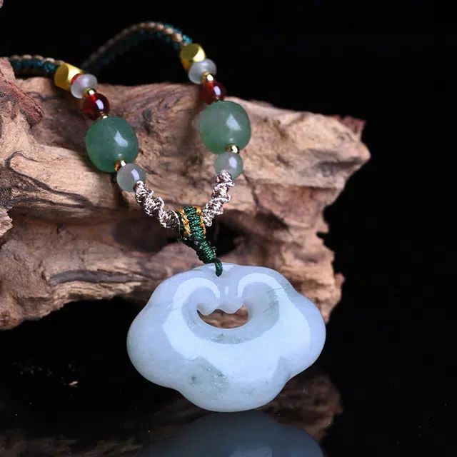 翡翠王朝 如意祥云平安锁转运珠 新中式国潮吉祥如意平安顺遂 简约小众轻奢时尚通勤百搭高级感好运 天山翠 玉石项链 男女同款情侣款