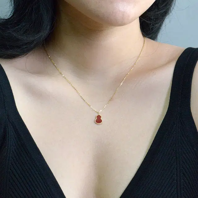 18k K