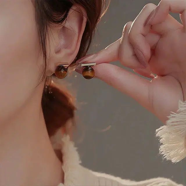 七度银饰 一字美拉德秋冬焦糖栗子几何氛围感复古耳饰 玻璃猫眼 耳钉 女款
