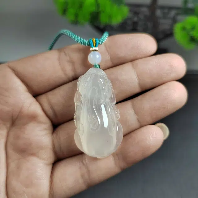 赐帛 新中式白月光高冰透貔貅挂件招财纳福转运平安设计师高级感时尚气质小众优雅清冷感 玉髓 玉石项链 男女同款情侣款