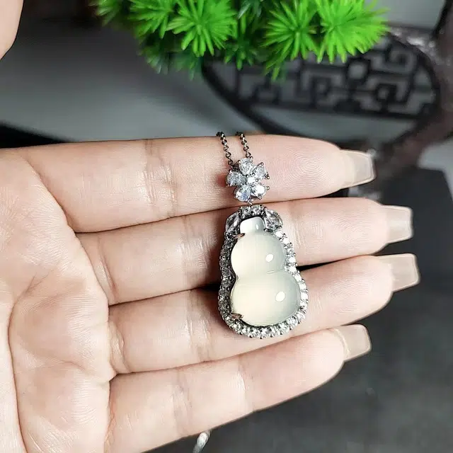 赐帛 新中式白月光轻奢冰种玉髓葫芦吊坠福寿如意设计师高级感优雅时尚女神气质款玉石项链