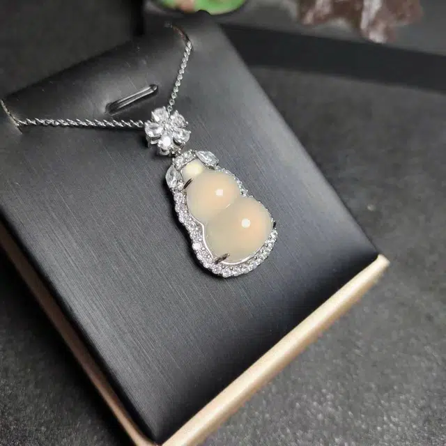 赐帛 新中式白月光轻奢冰种玉髓葫芦吊坠福寿如意设计师高级感优雅时尚女神气质款玉石项链