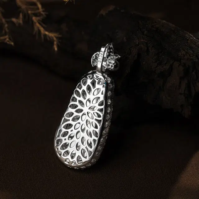 缘钰祥 小众设计感百搭平安豆轻奢高级感四季豆 玉髓 玉石项链 女款