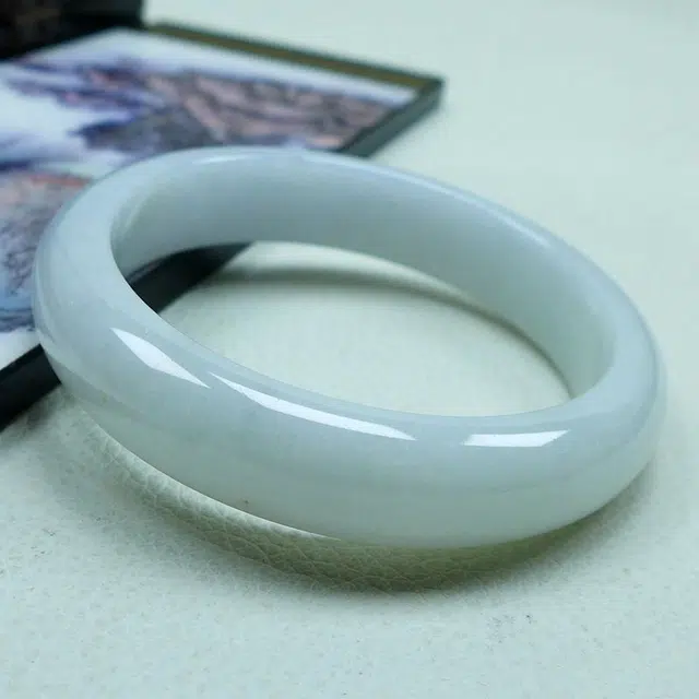 55.6mm 55.06g