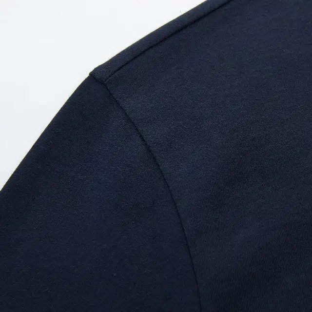 CORNELIANI T
