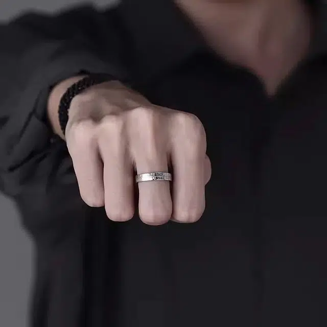 S925