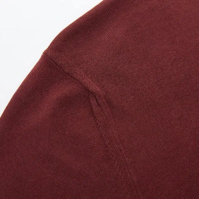CORNELIANI T