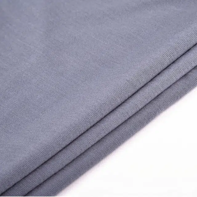 CORNELIANI V