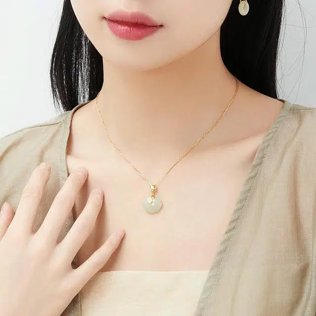 S925