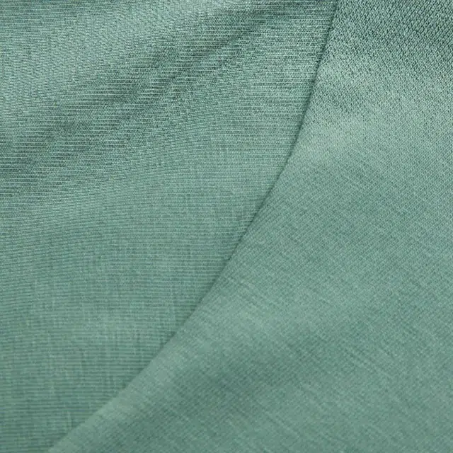 CORNELIANI T