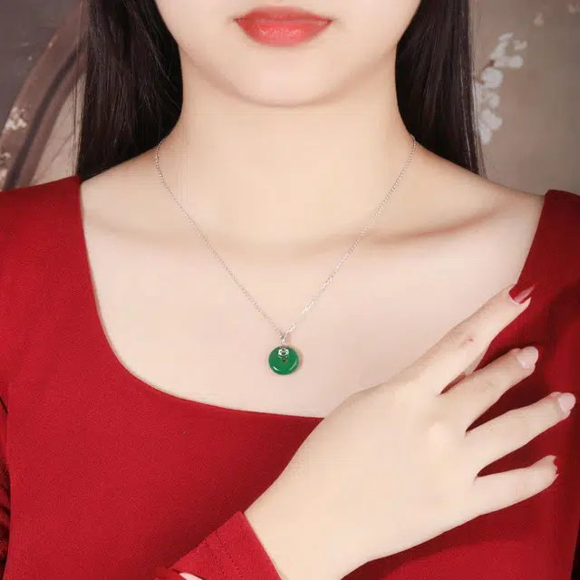 S925