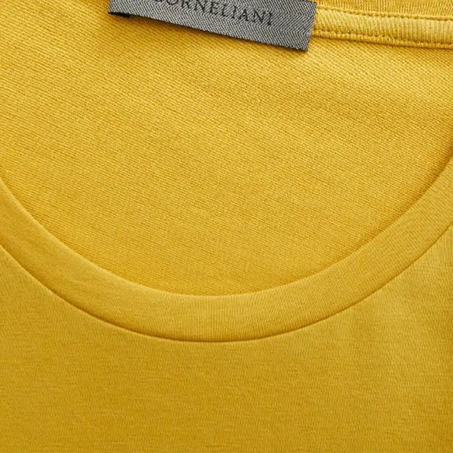 CORNELIANI T