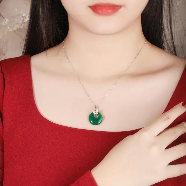S925