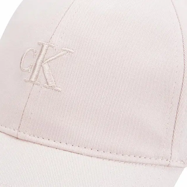 CALVIN KLEIN