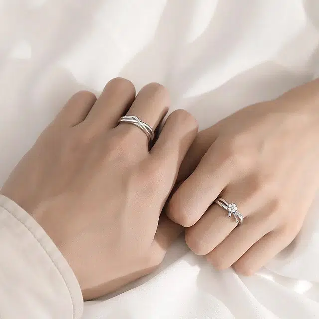 925