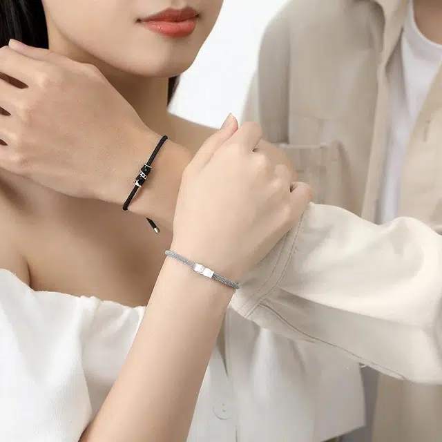 S925