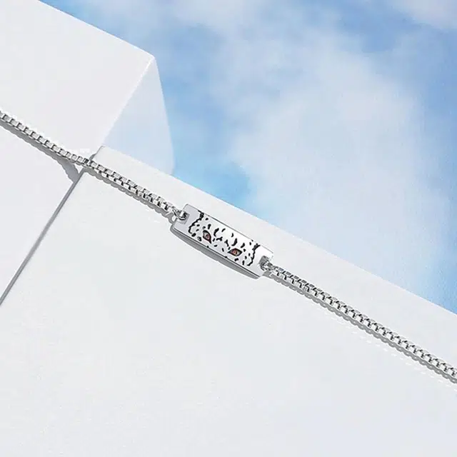 S925