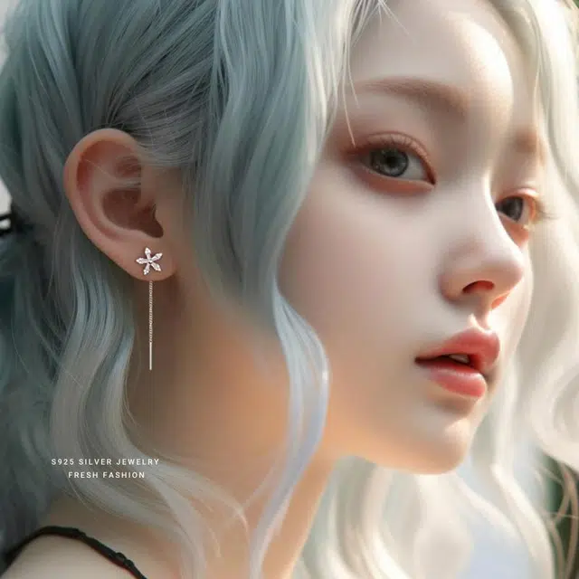 925