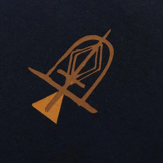 CORNELIANI T