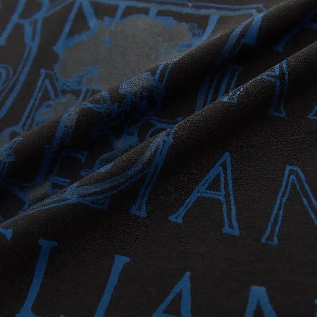 CORNELIANI T