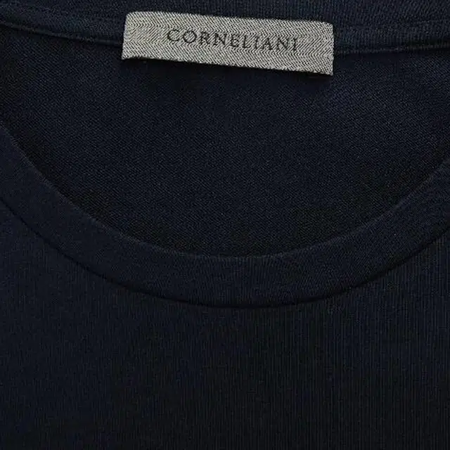 CORNELIANI T