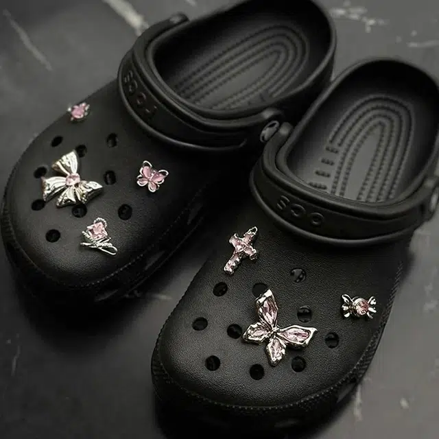 crocs