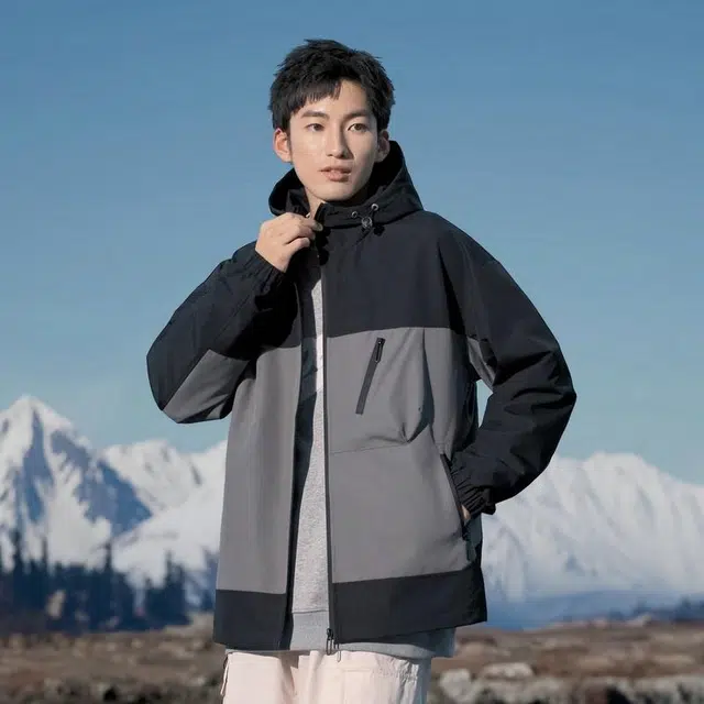 山系户外字母印花可拆卸美式复古潮牌时尚百搭机能撞色拼接拉链口袋防风防水工装宽松休闲连帽夹克外套 男女同款