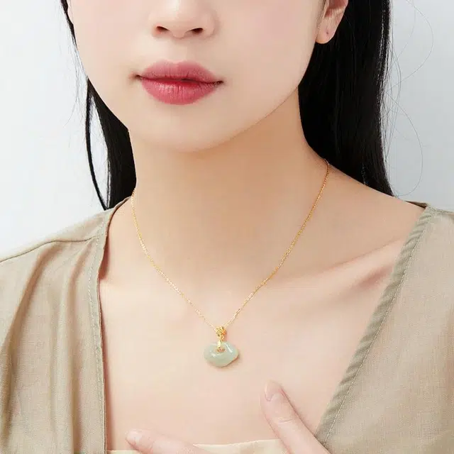 S925