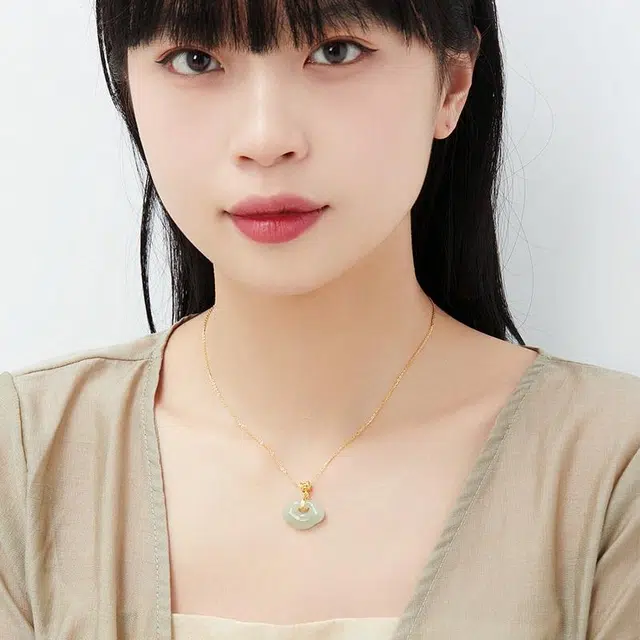 S925