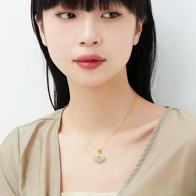 S925