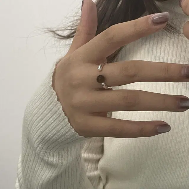 925 ins