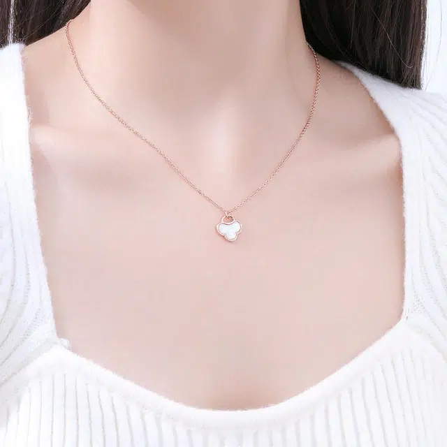 恋朵 轻奢小众 森系四叶草 时尚锁骨链 合金 项链 女款