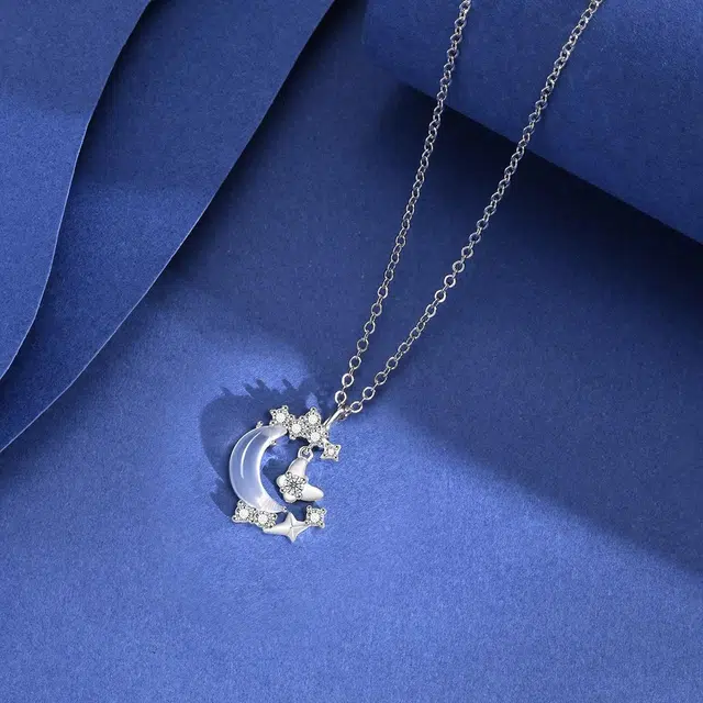 恋朵 时尚小众 爆闪 星月蝶恋 白月光 星星 蝴蝶 轻奢高级感  恋爱礼盒 玉髓 项链 女款