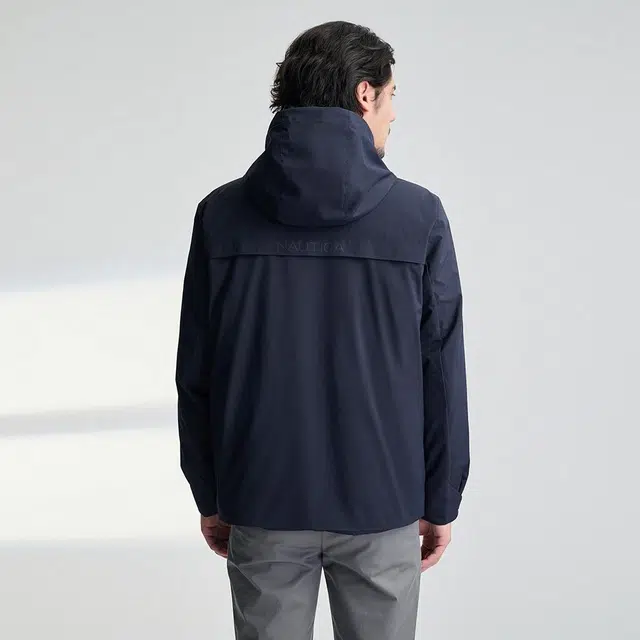 NAUTICA