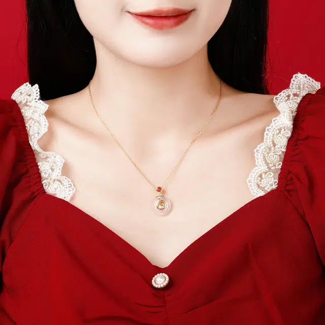 明牌珠宝 十二生肖平安扣吊坠 新中式本命年 时来运转小众#好运福气满满 玉髓 项链 女款
