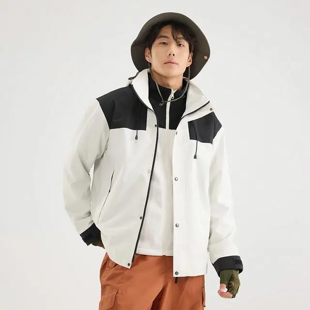 雅鹿  三合一山系户外休闲  防水防风防紫外线透气耐磨保暖冲锋衣 男女同款 深卡其