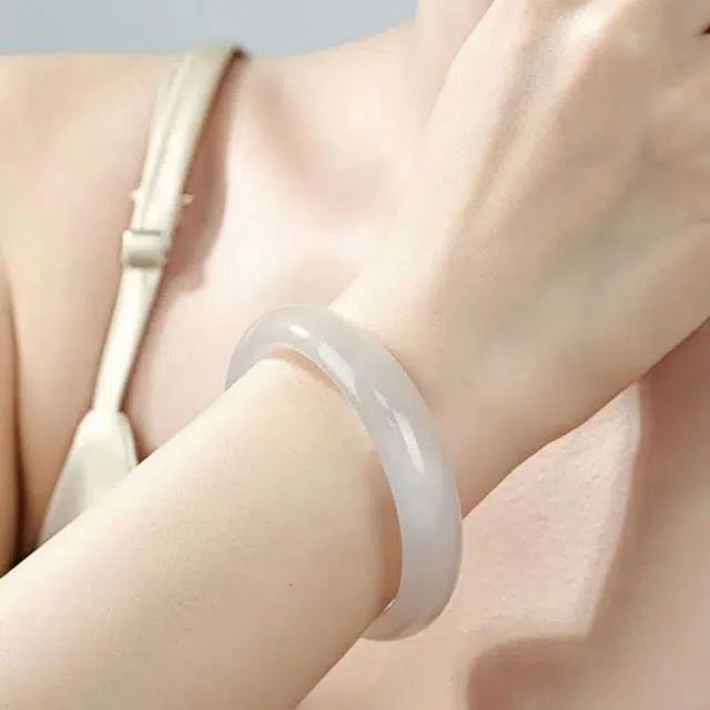 兰慕茵诺 【甄选高品质】轻奢小众白月光美人镯 国风国潮新中式 古风温婉清冷优雅 诸事顺利 #好运 玉髓 手镯 女款