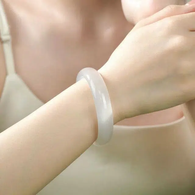 兰慕茵诺 【甄选高品质】轻奢小众白月光美人镯 国风国潮新中式 古风温婉清冷优雅 诸事顺利 #好运 玉髓 手镯 女款